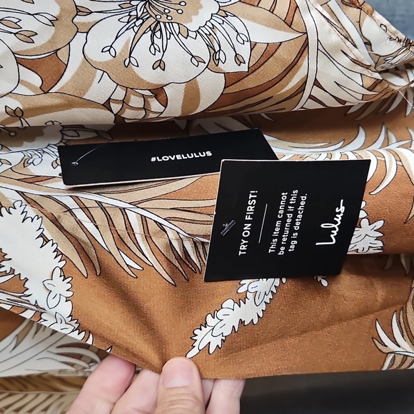 LULUS TAKE A HOLIDAY TAN TROPICAL PRINT MAXI DRESS SZE SMALL - Picture 7 of 8